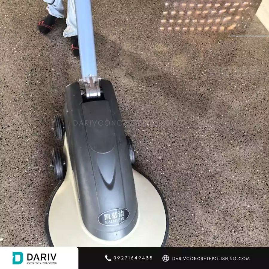 autoscrubber-maintain-polished-concrete-floors